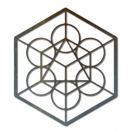 Pictura geometrica din lemn pe peretele recoltei