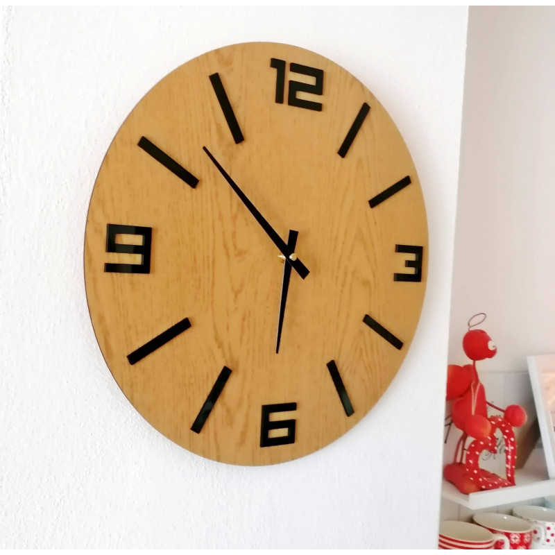Ceas de perete elegant din lemn - design...