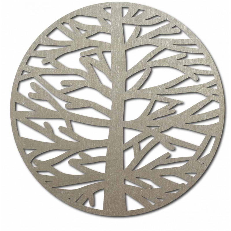 Sentop - imagine mare pe peretele unui copac...