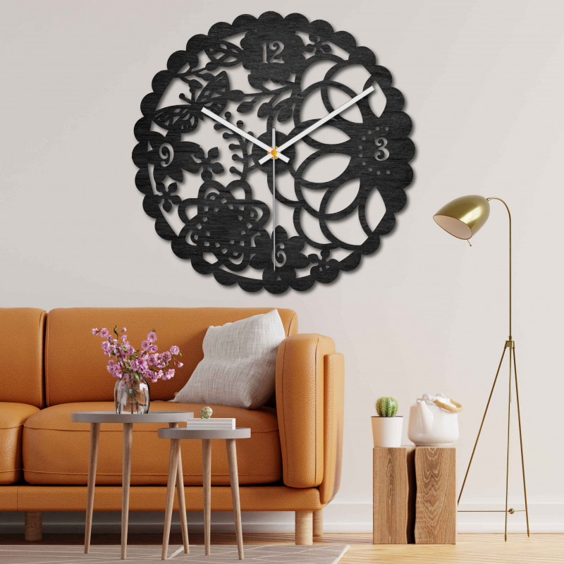 Ceas de perete din lemn - pajiște fluture - negru și colorat | SENTOP PR0445