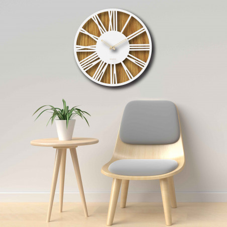 Ceas de perete modern din lemn cu design geometric minimalist