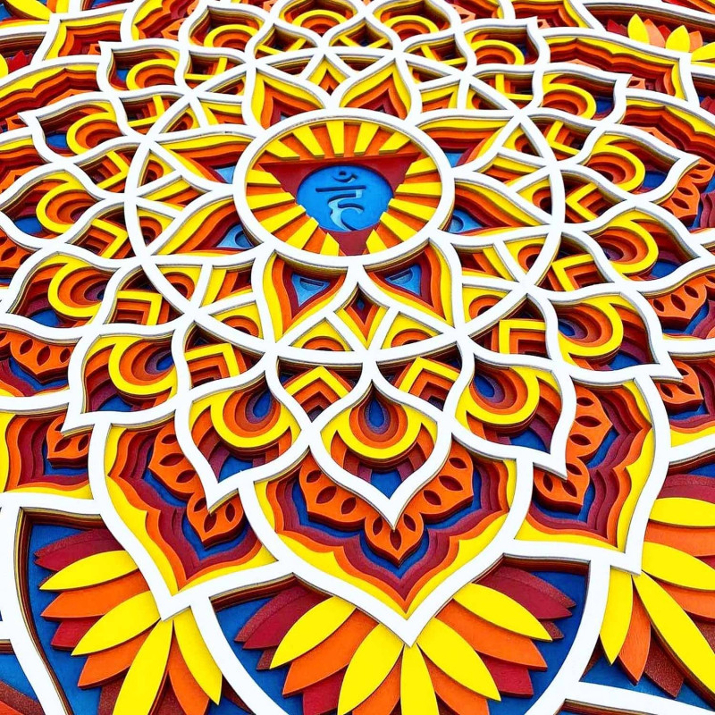 Mandala din lemn pe perete cu energie feng shui