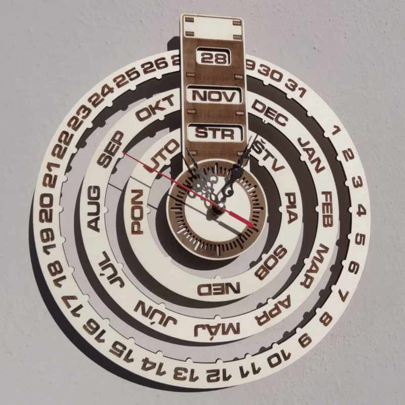 Ceas de perete gravat, calendar din lemn -...