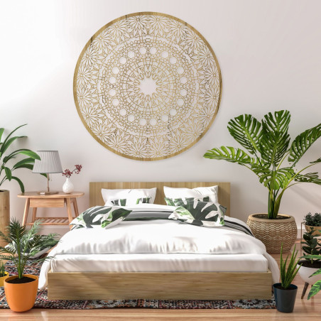 Mandala elegantă din lemn ca decor de perete stilat