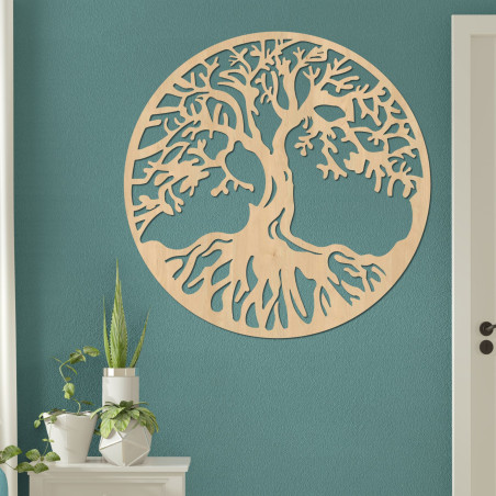 Copac al vieții din lemn pe perete, cu un design natural elegant