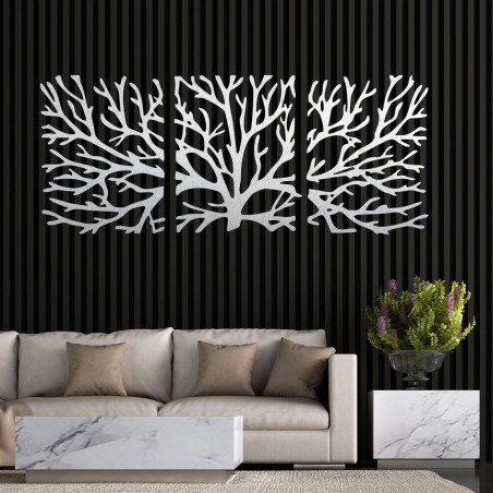 Decorațiune elegantă de perete din lemn cu motiv natural într-un interior modern