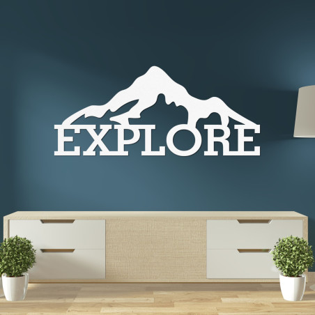 Imagine din lemn sculptat a unui munte - EXPLORA