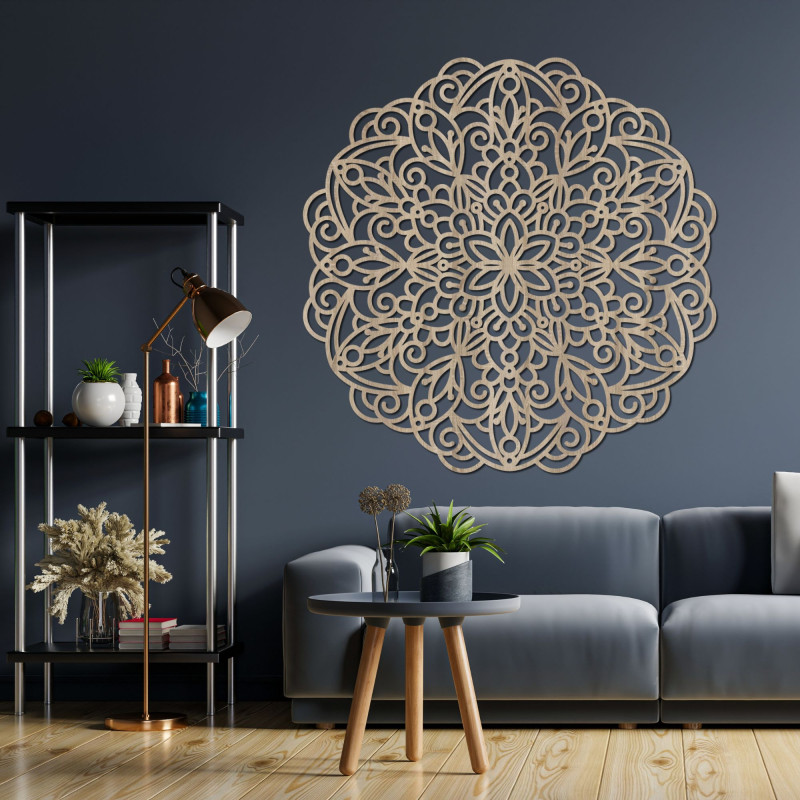 Mandala din lemn pe perete: decor floral geometric