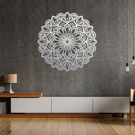Mandala din lemn pentru perete cu un model ornamental sculptat cu precizie