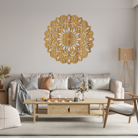 Mandala din lemn natural cu motiv floral, potrivită pentru living și dormitor.