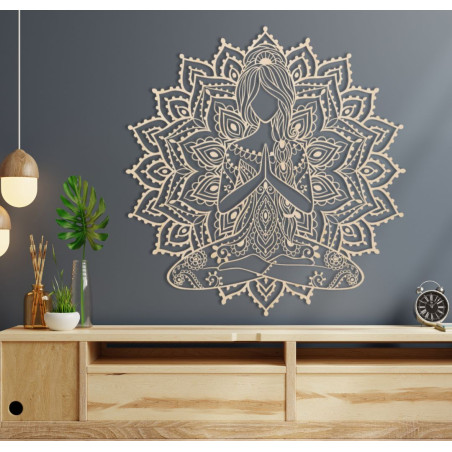 Mandala 3D din lemn cu femeie yoga pe perete - decorațiune de design pentru camera de zi, pentru un interior modern și armonios.