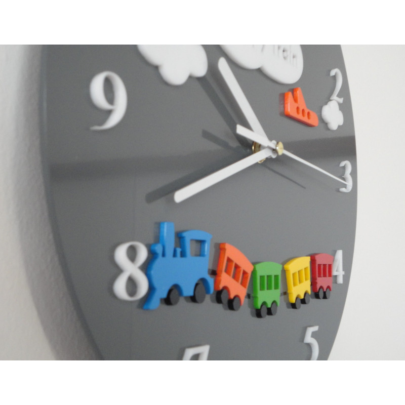 Noi producem pentru tine ceasuri de perete pentru camera de zi sau de la birou. X-momo