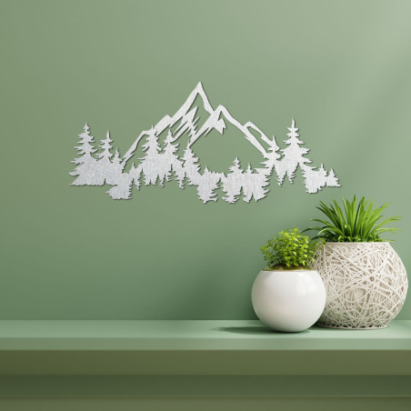 Munți și păduri maiestuoase într-o ilustrație decorativă delicată