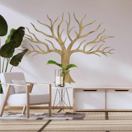 Tablou din lemn pe perete cu crengi de copac