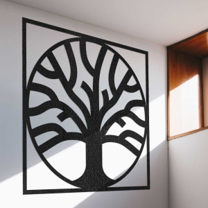 Decorațiune din lemn natural cu un design armonios de copac și înrădăcinare.