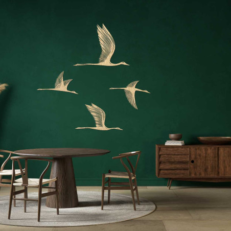 Decorațiune murală din lemn cu patru păsări zburătoare în stil minimalist