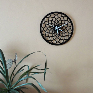 Ceas de perete modern cu motive geometrice