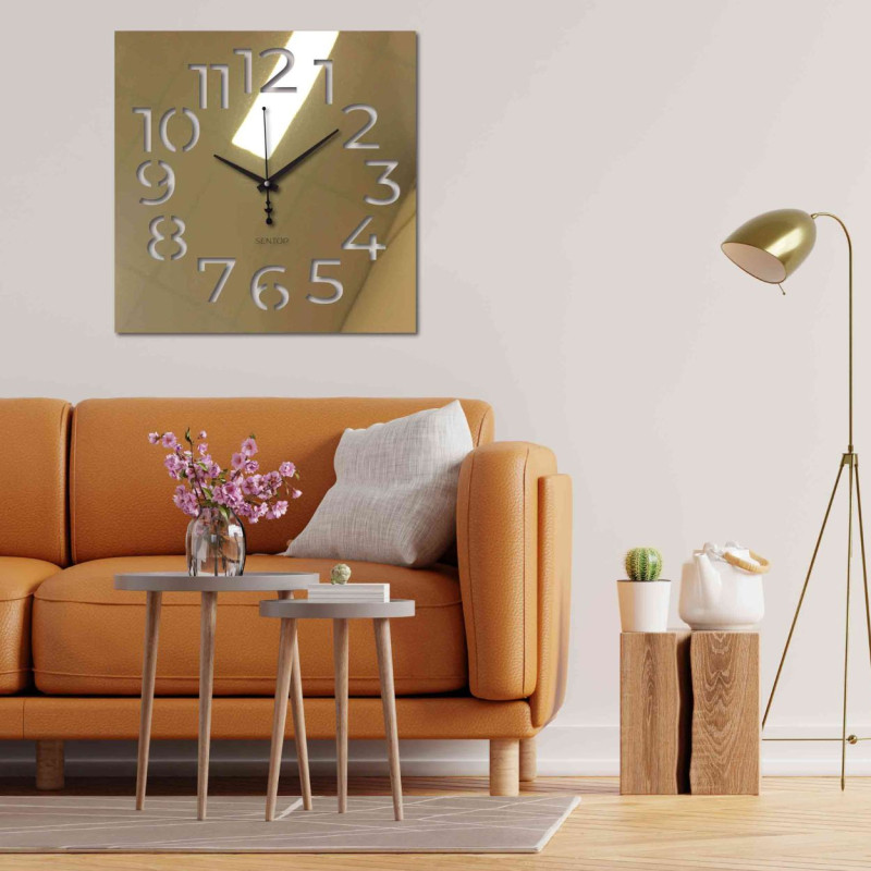 Ceas elegant din plexiglas - design modern și precizie pe perete