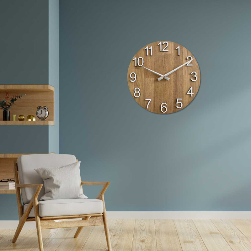 Ceas de perete din lemn cu decor din stejar și cifre 3D distinctive