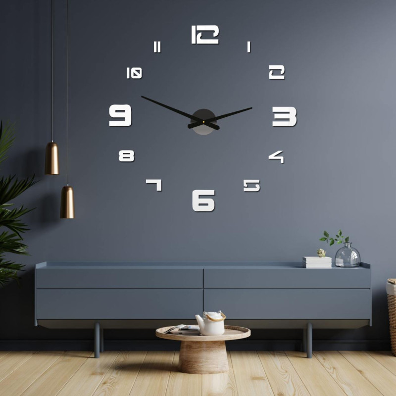 Ceas elegant din plexiglas, diametru reglabil până la 130 cm.
