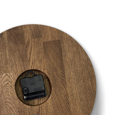 Ceas de perete lucrat manual din stejar masiv - MAHKO