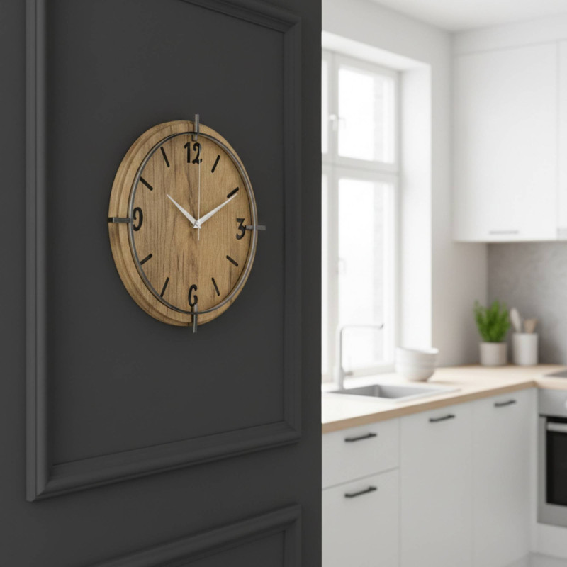 Ceas elegant din lemn pentru sufragerie, cu un design modern și contrastant.