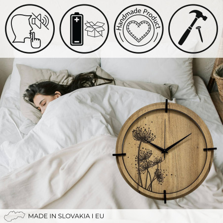 Ceas de design din placă HDF, cu funcționare silențioasă și motiv cu pajiște.