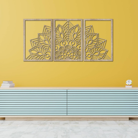 Înviorează-ți pereții cu o mandală din trei piese și un ceas din HDF. Eleganță în fiecare detaliu.