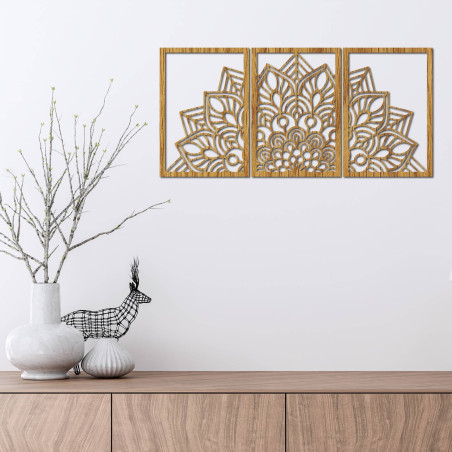 Mandala neagră armonioasă și ceas din lemn. Un plus perfect pentru orice cameră.