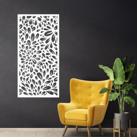 Decorațiune elegantă de perete din lemn pentru un interior modern