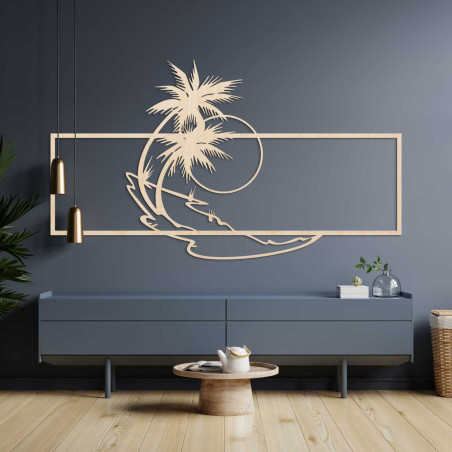 Decorul din lemn cu motiv de palmier și plajă arată minimalist, dar în același timp aduce o notă de exotism interiorului.