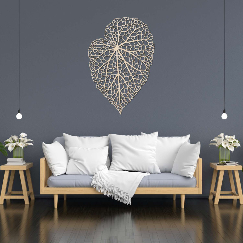 Un tablou de design din lemn cu detaliu de frunză pentru un living elegant și confortabil