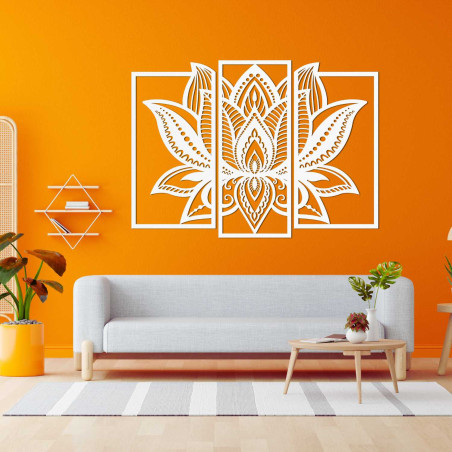 Mandala modernă de lotus pe perete - decor armonios pentru camera de zi