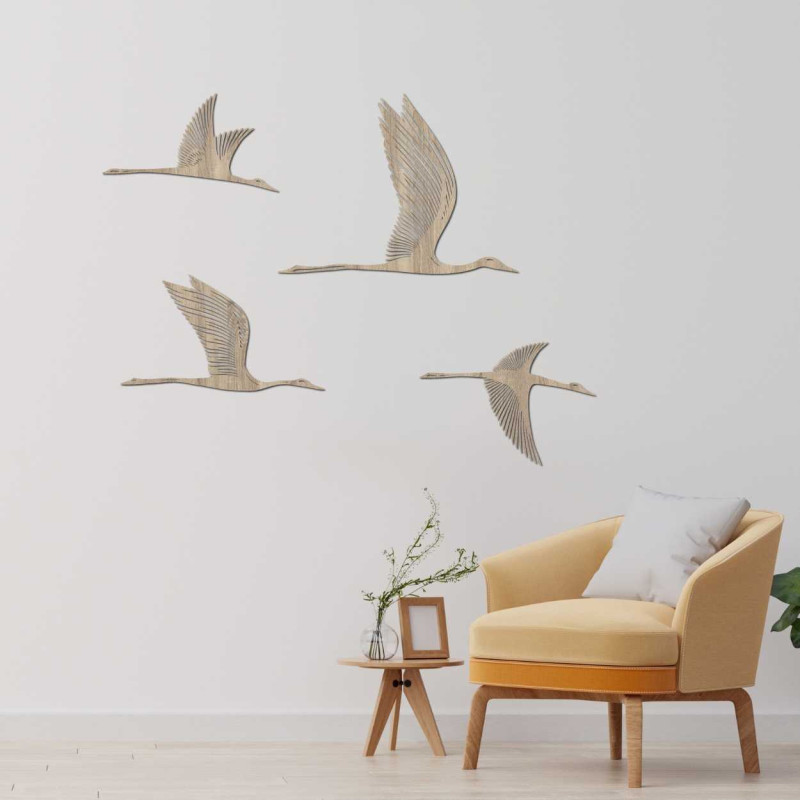 Păsări negre de designer pe perete pentru un interior elegant
