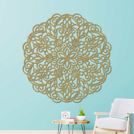 Decorațiunile luxoase din lemn, în formă de mandală, adaugă liniște și eleganță spațiului.