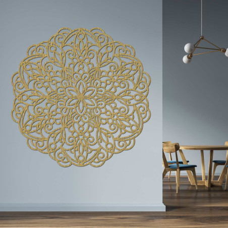 Decorațiunile luxoase din lemn, în formă de mandală, adaugă liniște și eleganță spațiului.