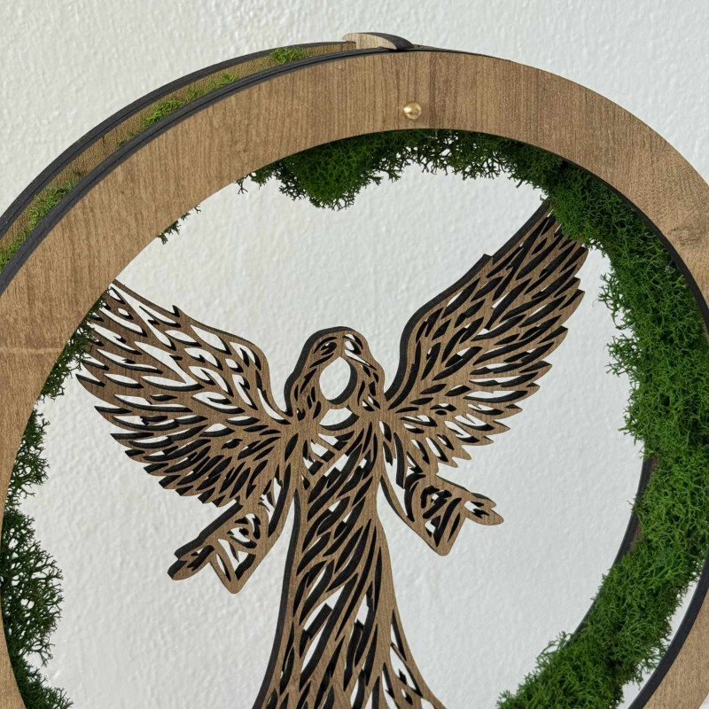 Înger LED cu mușchi – decor luminos din lemn |...