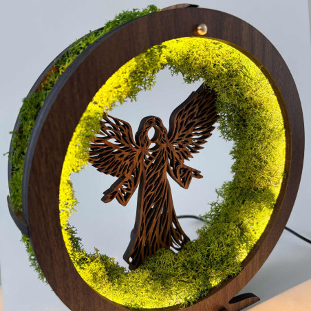 Lampă LED Angel cu mușchi și iluminare caldă într-o ramă de lemn