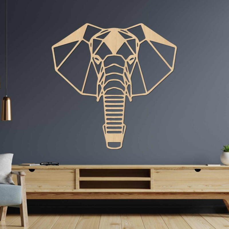 Elefant din lemn pe perete cu un design geometric minimalist