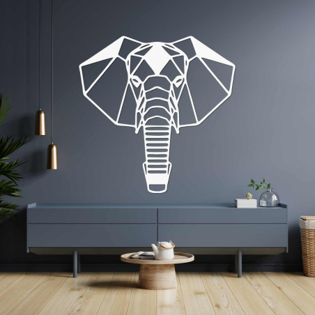 Elefant din lemn pe perete cu design și detalii geometrice originale