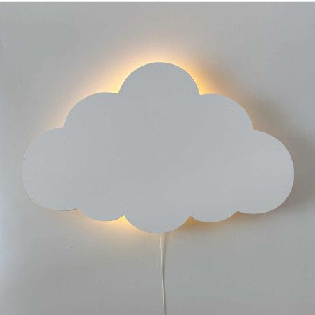 Veioză modernă în formă de nor pentru camera unui copil, cu un design elegant