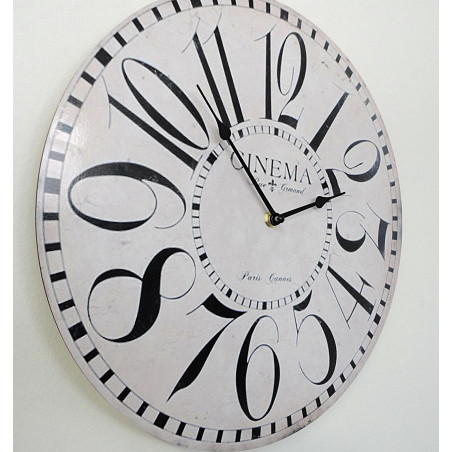 Ceas de perete decorativ cu cifre, design modern