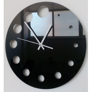 Ceas modern pe un perete realizat din material plastic. Productie proprie, X-Momo
