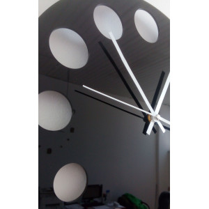 Ceas de perete modern din plastic. Producție proprie, X-momo 2