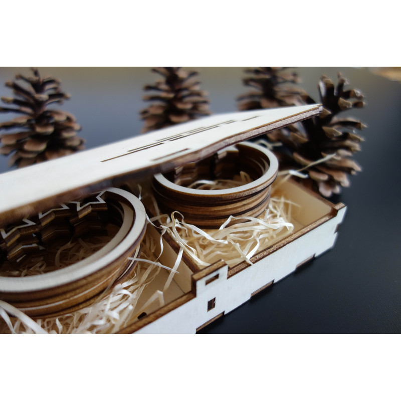 Ornamente din lemn și plastic, ornamente de Crăciun, accesorii vintage din lemn