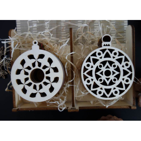 Dimensiuni ornamentale, decoratiuni de Craciun, accesorii din lemn, decoratiuni din lemn sau plastic