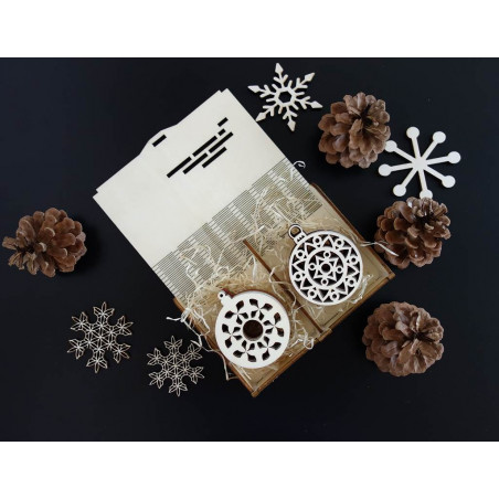 Decoratiuni din lemn si plastic, decoratiuni de Craciun, accesorii vintage din lemn