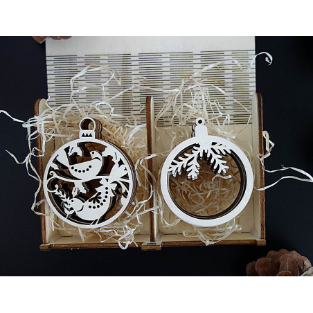 Decoratiuni din lemn si plastic, decoratiuni de Craciun, accesorii vintage din lemn