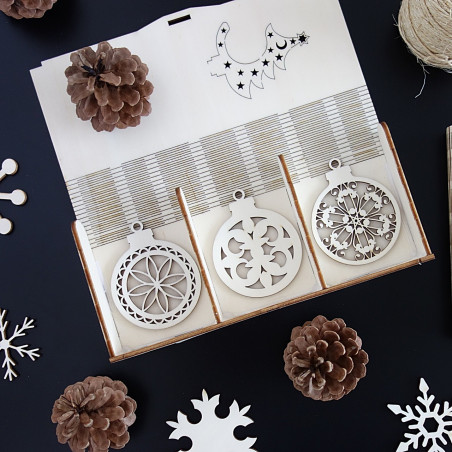 Ornamente pentru pomul de Crăciun, 1 set-18 bucăți