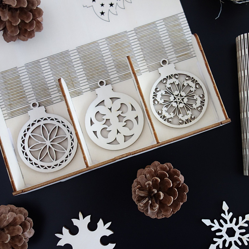 Ornamente pentru pomul de Crăciun, 1 set-18 bucăți